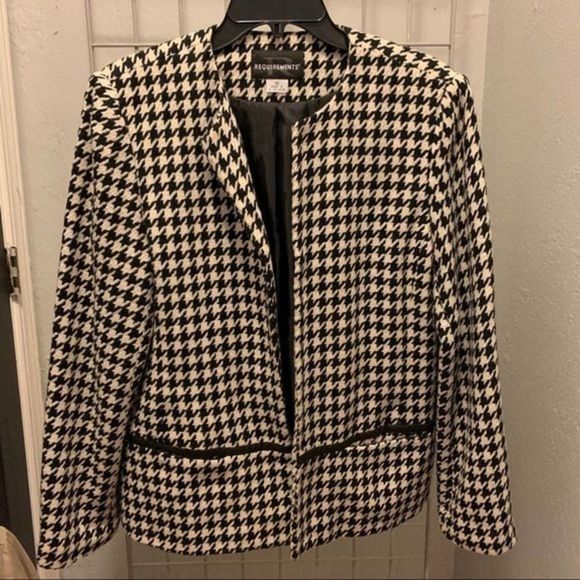 💋Requirements black and white jacket - Picture 1 of 7